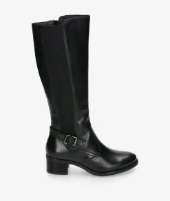 Botas Traveris LOR36-2921 en negro