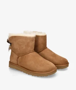 Botas UGG MINI BAILEY BOW en cuero