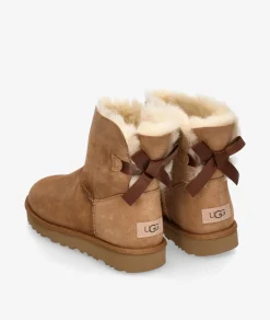 Botas UGG MINI BAILEY BOW en cuero