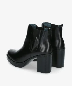 Botines Funny Lola 452 en negro