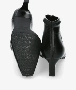 Botines pabloochoa.shoes 78102 en negro