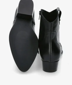 Botines pabloochoa.shoes CALIOPE SB TACHAS en negro