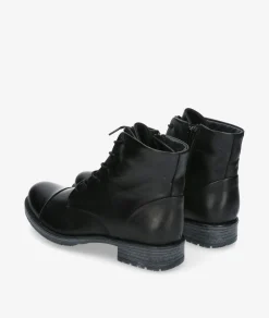 Botines Traveris IB18246 en negro