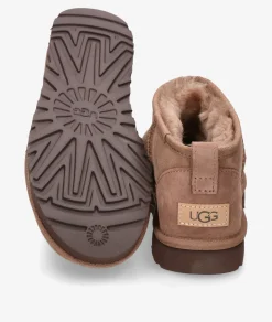 Botines UGG CLASSIC ULTRA MINI en topo
