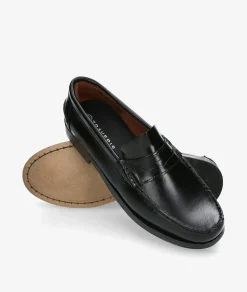 Castellanos Traveris 93000 en negro