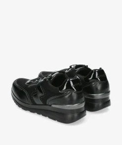 Deportivos Amarpies 27002 en negro