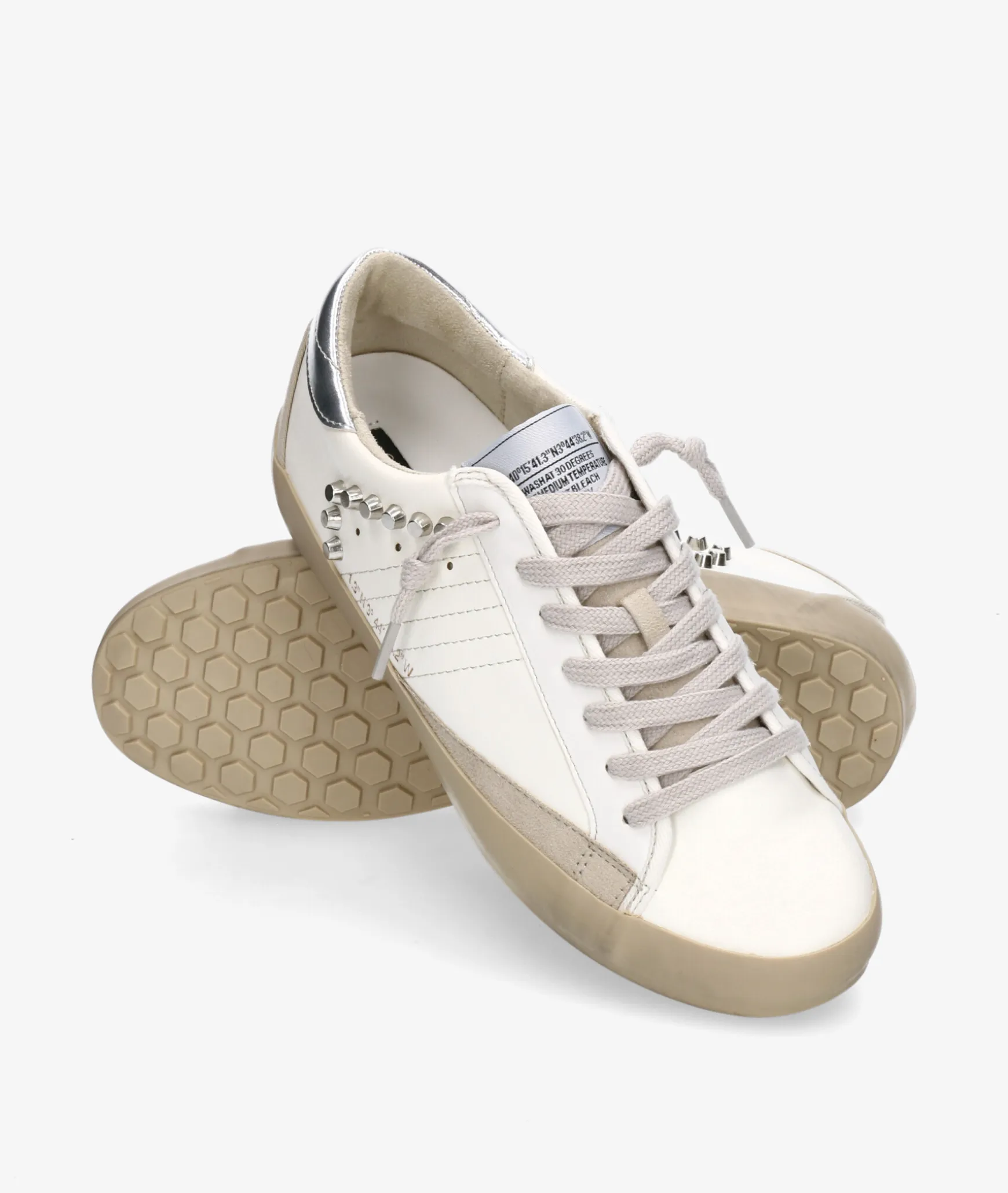 Deportivos CORINA M5500 en blanco