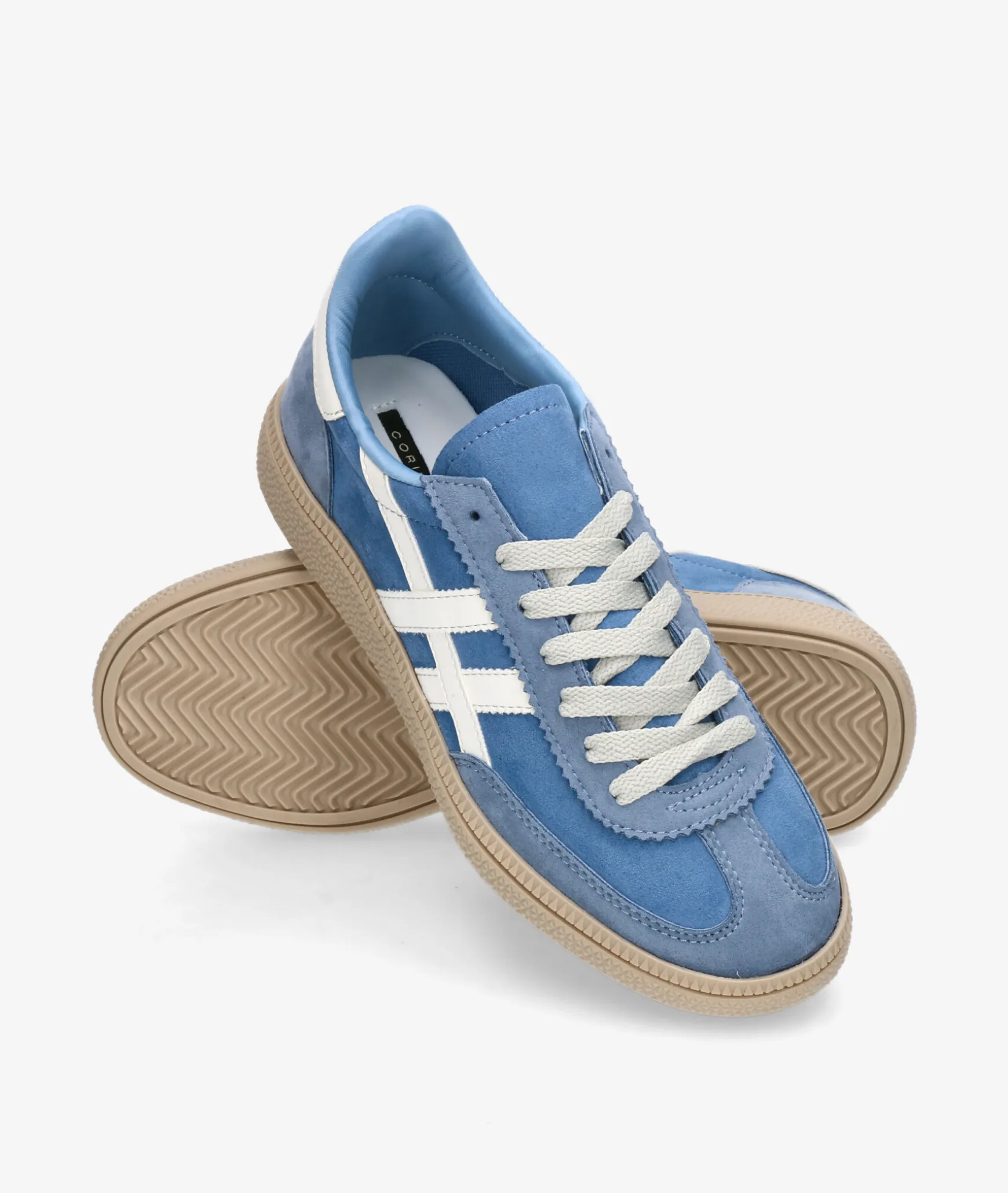 Deportivos CORINA M6045 en jeans