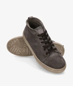 Deportivos Natural World 6721 en serraje gris