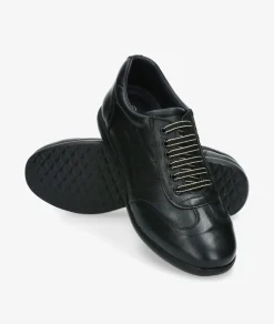 Deportivos Traveris 24102 en negro