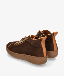 Deportivos Walk & Fly EST-03-104 en serraje marrón