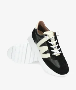 Deportivos Wonders A-2476 en negro