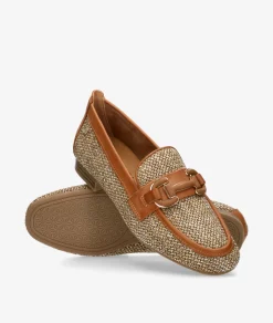 Mocasines Carmela 163219 en camel