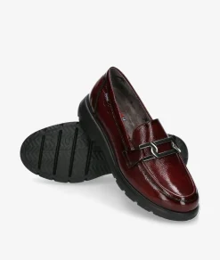 Mocasines Fluchos F1794 en charol burdeos