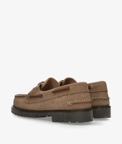 Naúticos Traveris 84887 en nobuck taupe