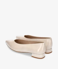 Salones bloom&you DAFNE en charol beige