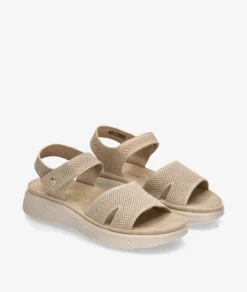 Sandalias Amarpies 28660 en beige