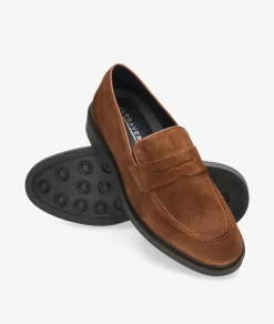 Zapatos de vestir Traveris 28092 en serraje marrón