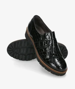 Zapatos Pitillos 10772 en charol negro